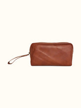 Load image into Gallery viewer, Leather Dopp Kit