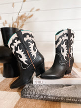 Load image into Gallery viewer, Landen Black Leather Boot