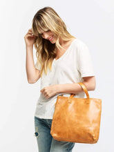 Load image into Gallery viewer, Abera Backpack: Cognac
